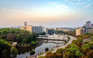 金融科技应用是什么专业？揭秘这个高薪热门专业如何让你轻松进入未来金融行业