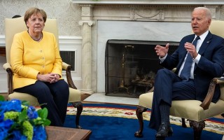 金融科技应用好不好？揭秘它如何让金融服务更便捷高效，同时规避潜在风险