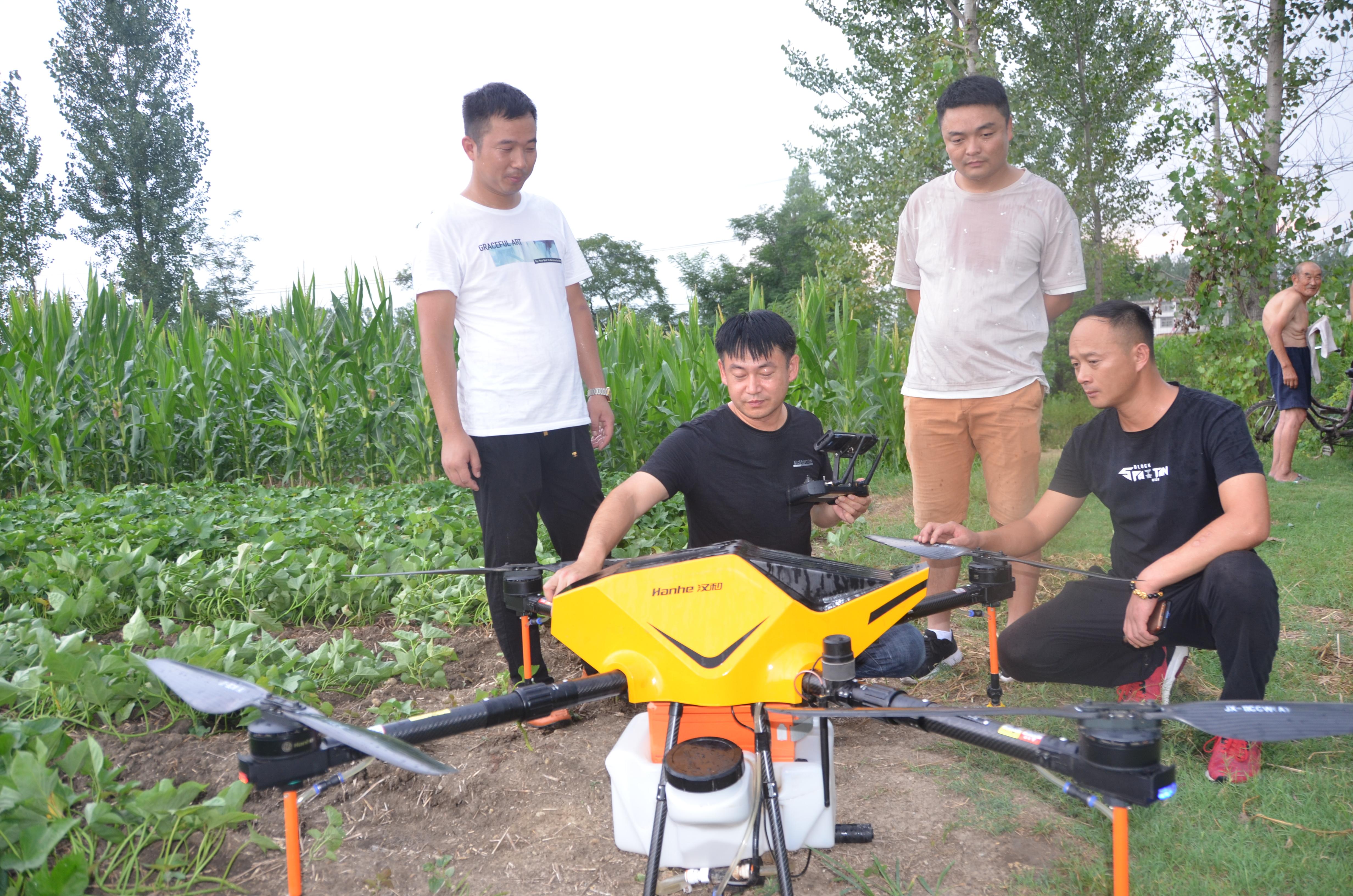 科技运用于农业：无人机灌溉、智能监测让耕作更轻松高效，告别传统劳累-第1张图片-金科未来录