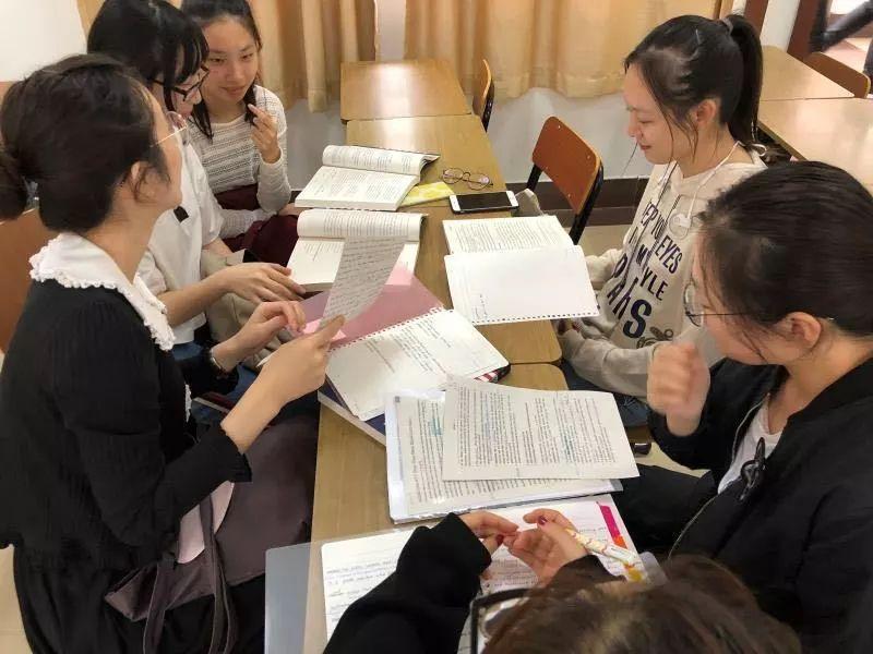 科技英语教程电子书:高效学习指南,告别繁琐纸质教材-第3张图片-金科未来录 科技英语教程电子书:高效学习指南,告别繁琐纸质教材-第3张图片-金科未来录